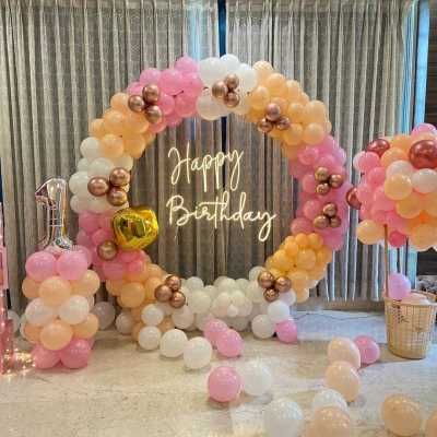 Top Fun And Beautiful Stage Balloon Decoration Ideas For