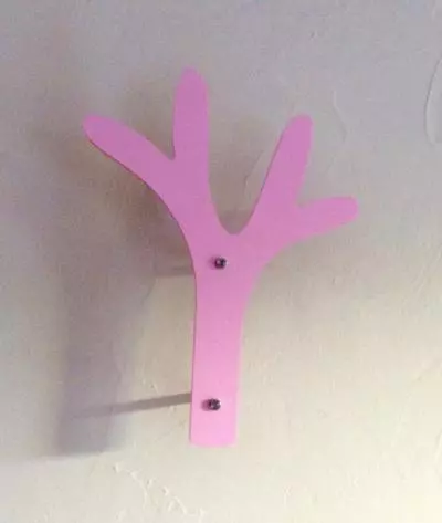 Porte-manteau design arbre rose chez 1001 Patères