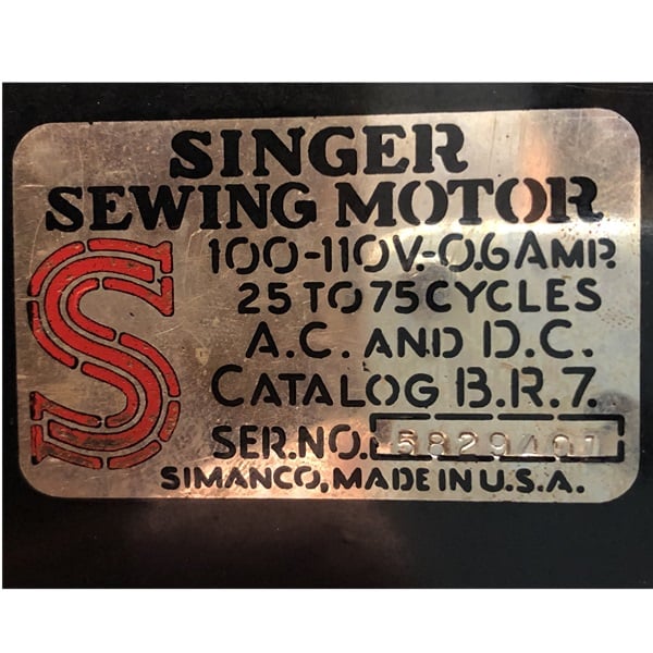 Antique-Singer-Sewing-Machine-In-Case