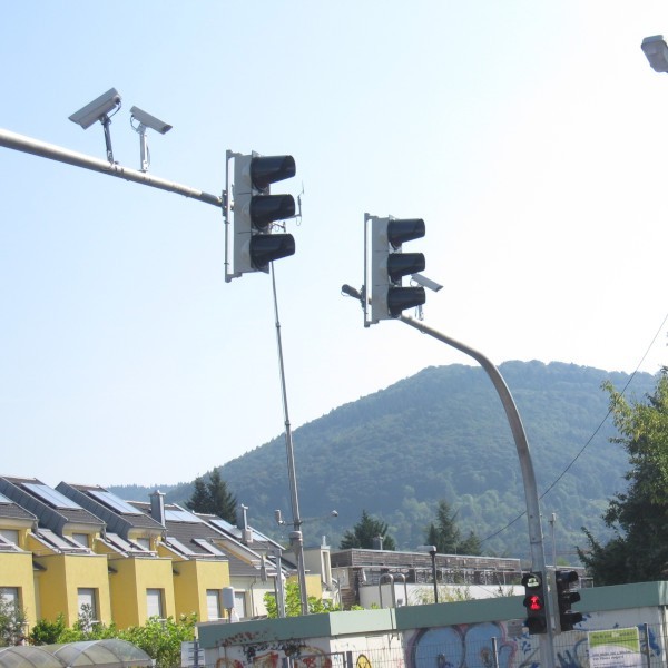 A traffic light incorporated into the main page template.