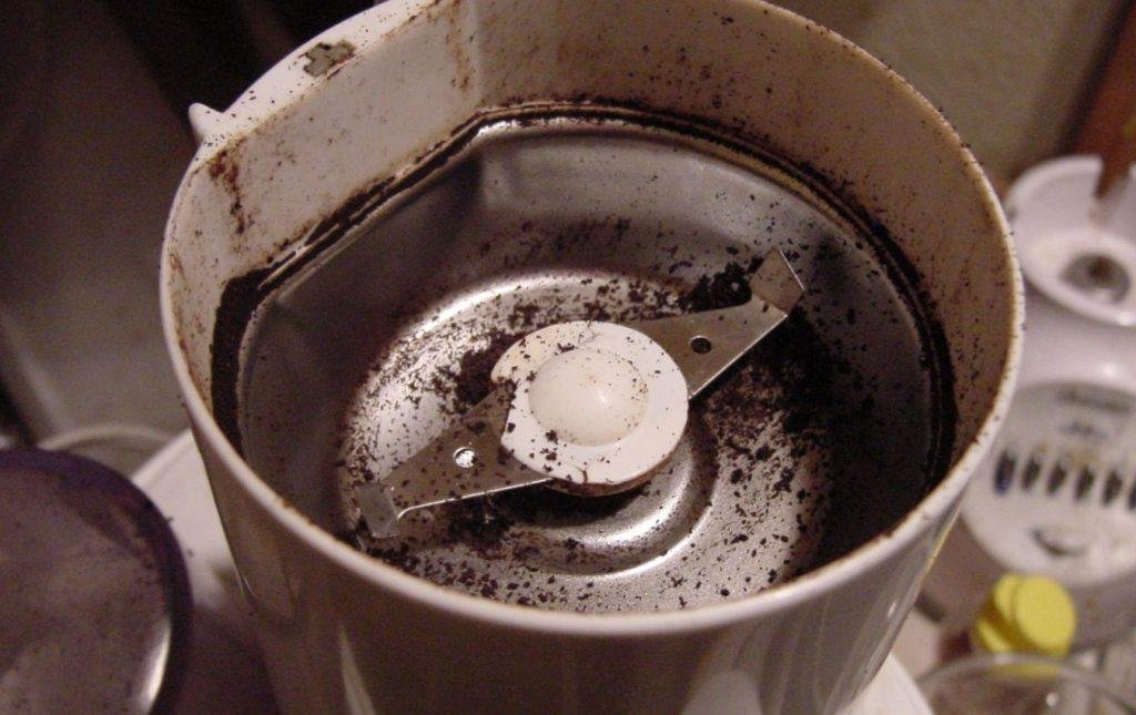 Blade Grinder with coffee