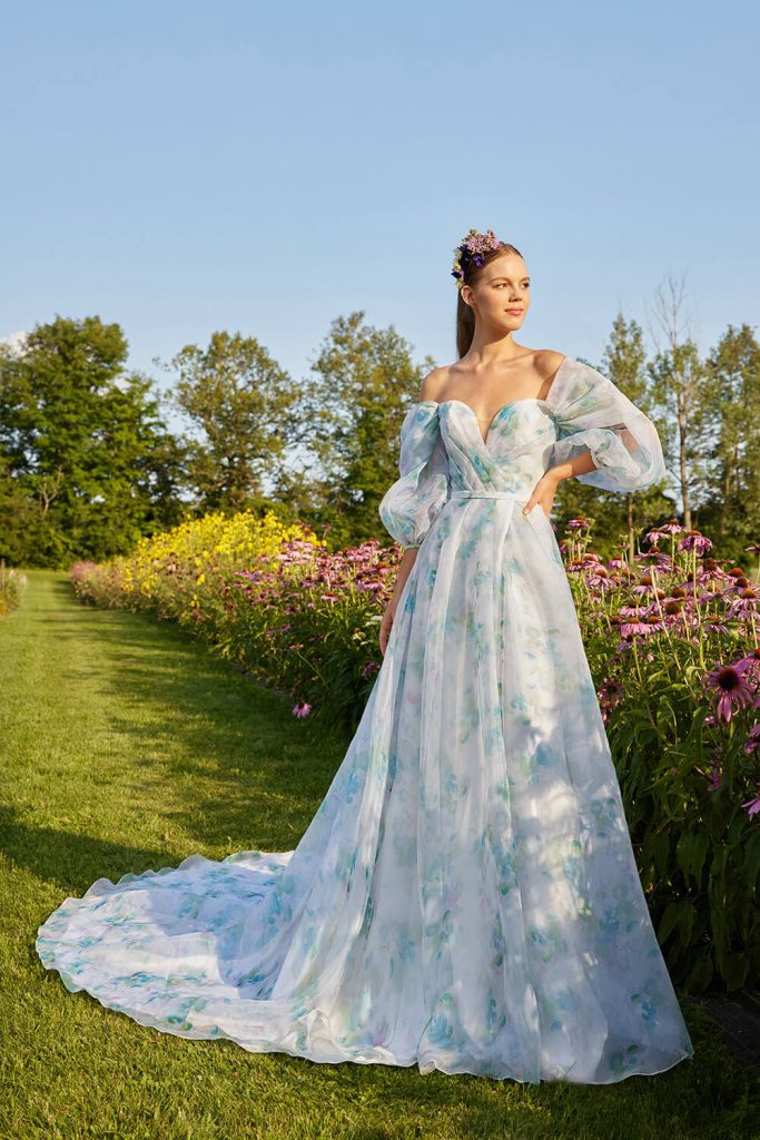 Top 5 wedding dresses for outdoor weddings in 2023 - Esposa