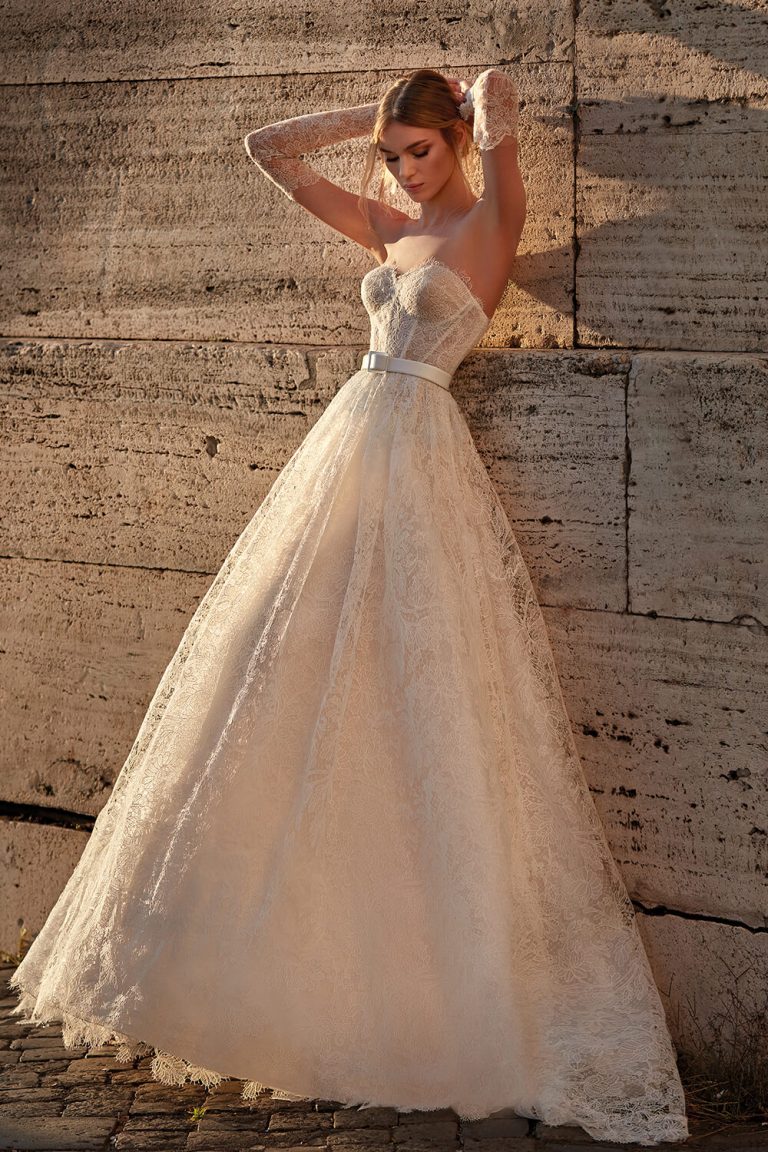 aline wedding dress with belt