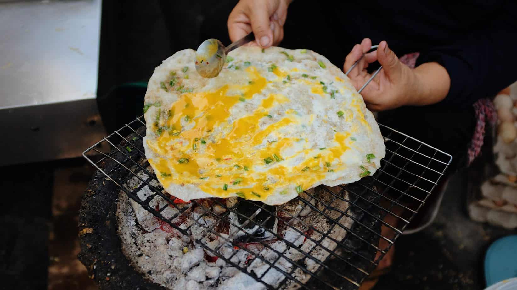 banh trang nuong phan boi chau