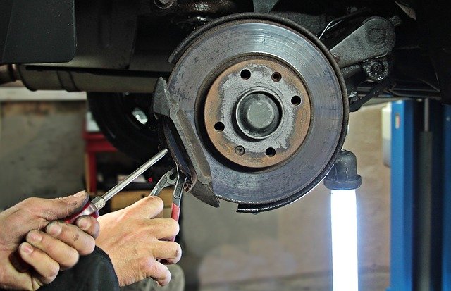 auto-mechanic-brake-repair