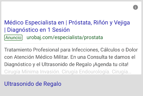 Un teléfono móvil con un texto en español en la pantalla.