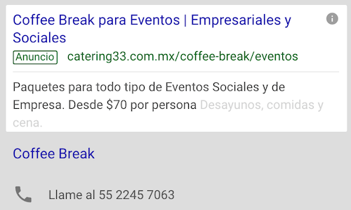 Un teléfono con un anuncio de pausa para el café.