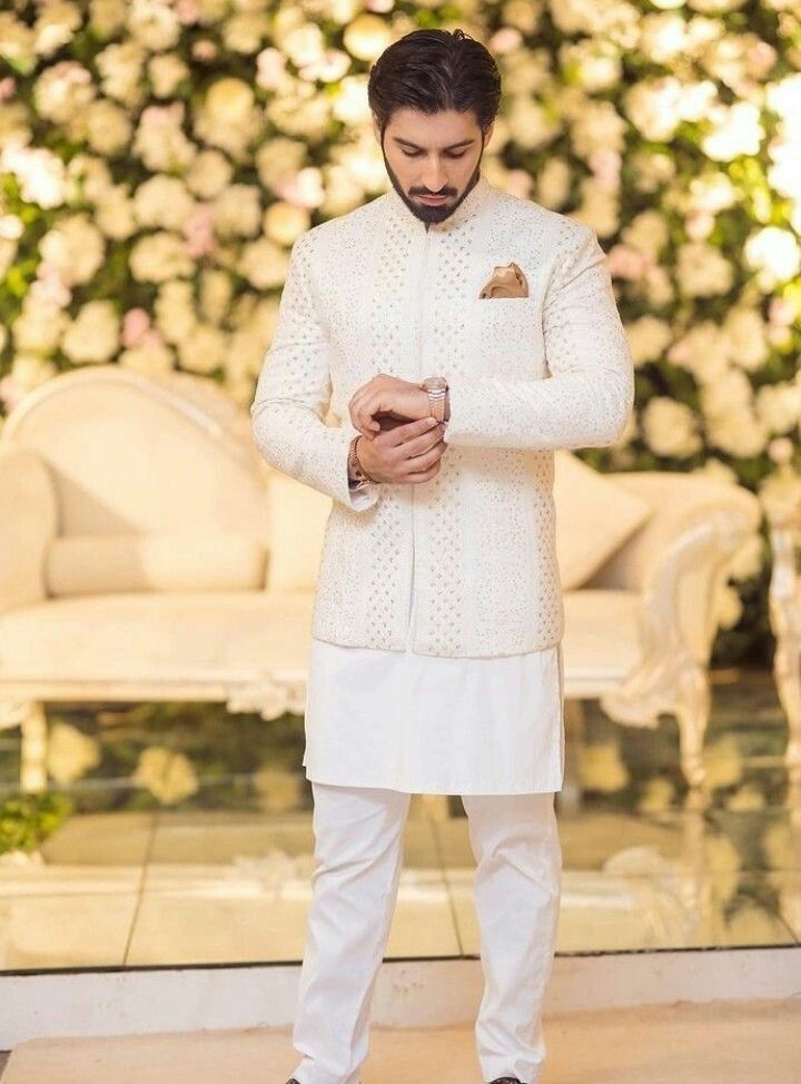 15 Best Kurta Pajama for Wedding from the Celebrity World