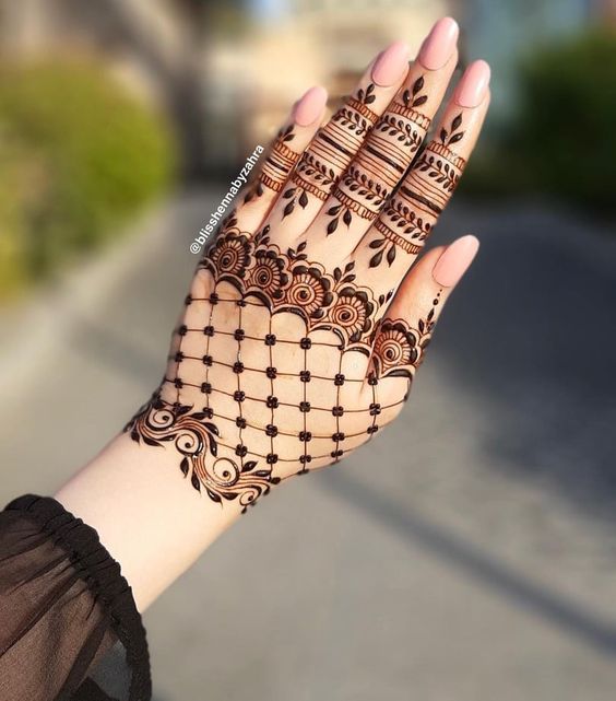 41 Mehndi Designs For Eid to Try This Year  Easy Henna Tattoos For Girls
