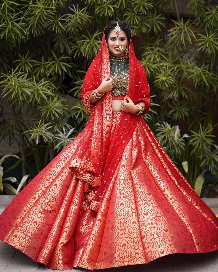 Red banarasi hot sale bridal lehenga