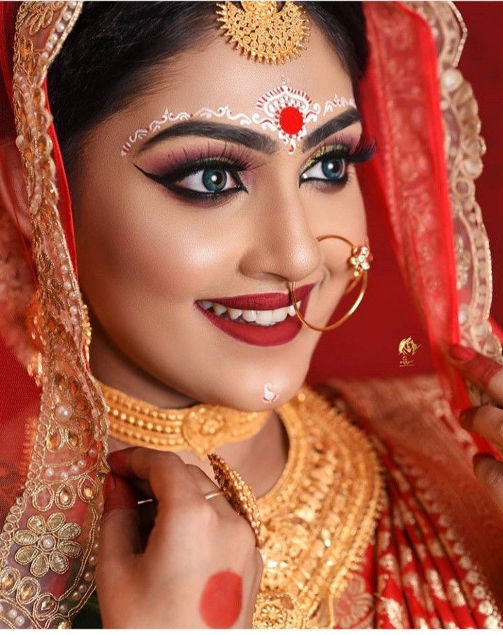 Top 10 New Bridal Kolka Design for Authentic Bengali Looks