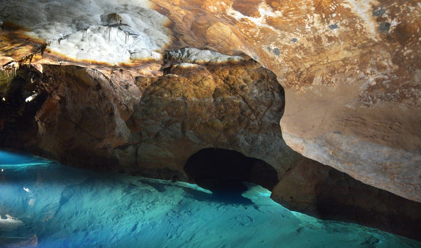 Top Venues for Cave Diving