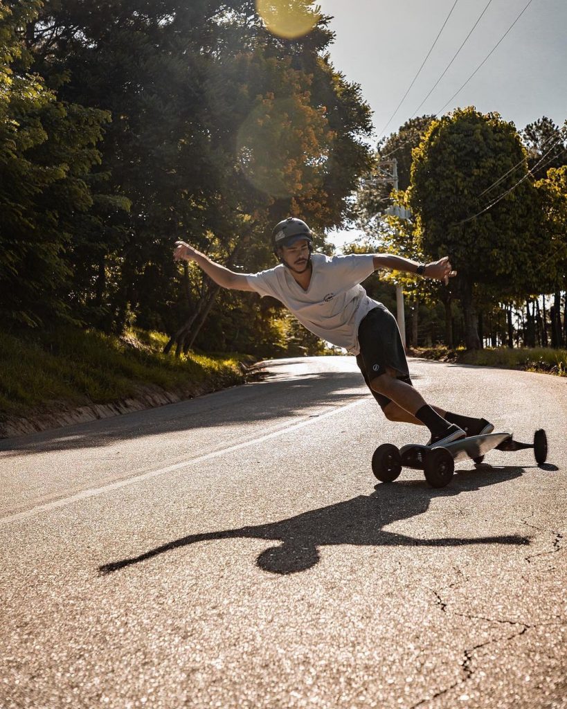 Carveboarding: Everything You Need To Know About It! 2 Carveboarding: Everything You Need To Know About It!