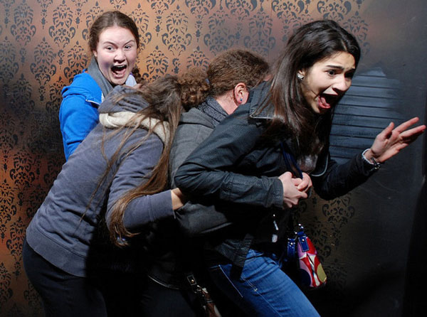 Haunted House Reactions So Great You'll Laugh at Their Fear (25