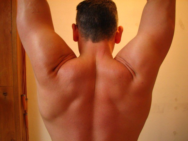 Cómo mantener la espalda sin dolor con electroestimulación