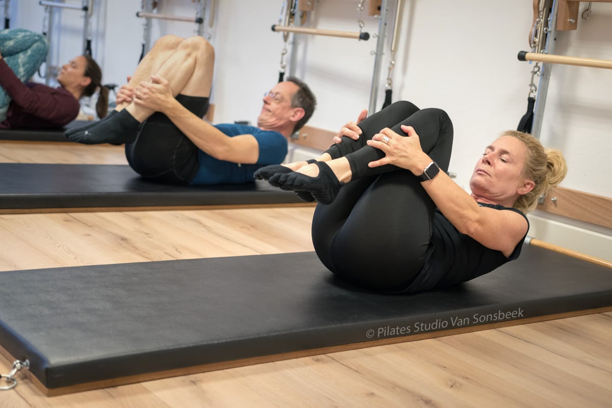 De Groepsles Pilates Barrel Is Een Absolute Game Changer! | Pilates ...