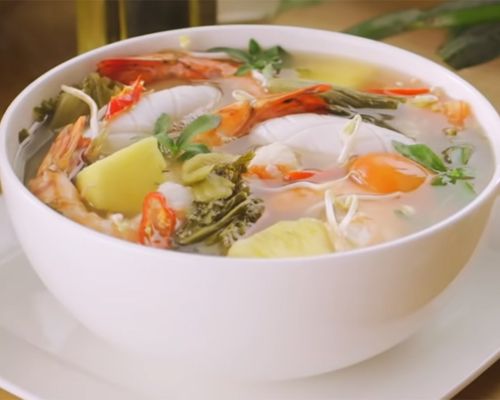 cach-nau-canh-chua-tom-giai-nhiet-nang-nong-ngay-he